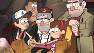 S2e20 Dipper points to scrapbook