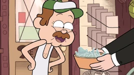 S1e6 cute biker at mystery shack 03