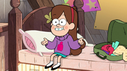 S1e20 Mabel sweater