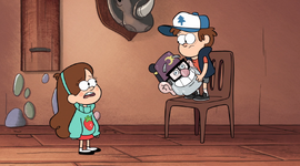 S1e3 dipper holding wax head