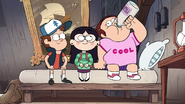 Short10 Grenda drinking milk