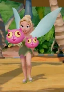 DI Tinkerbell kitten fists.png (112 KB)