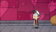 S1e9 Dipper looking around