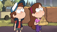 S1e8 dipper mabel hat