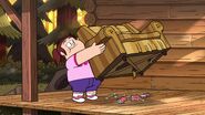 S2e13 grenda weapon