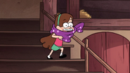 S1e1 mabel's new sweater