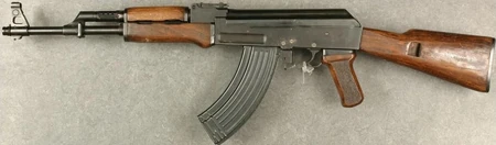 7,62-mm-Maschinenpistole „Kalaschnikow" (MPi-K) both sides - 7.62x39mm. Note: Early versions of the MPi-K has the design of front sight is different.