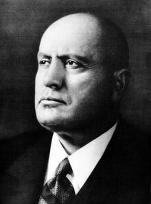 Mussolini biografia