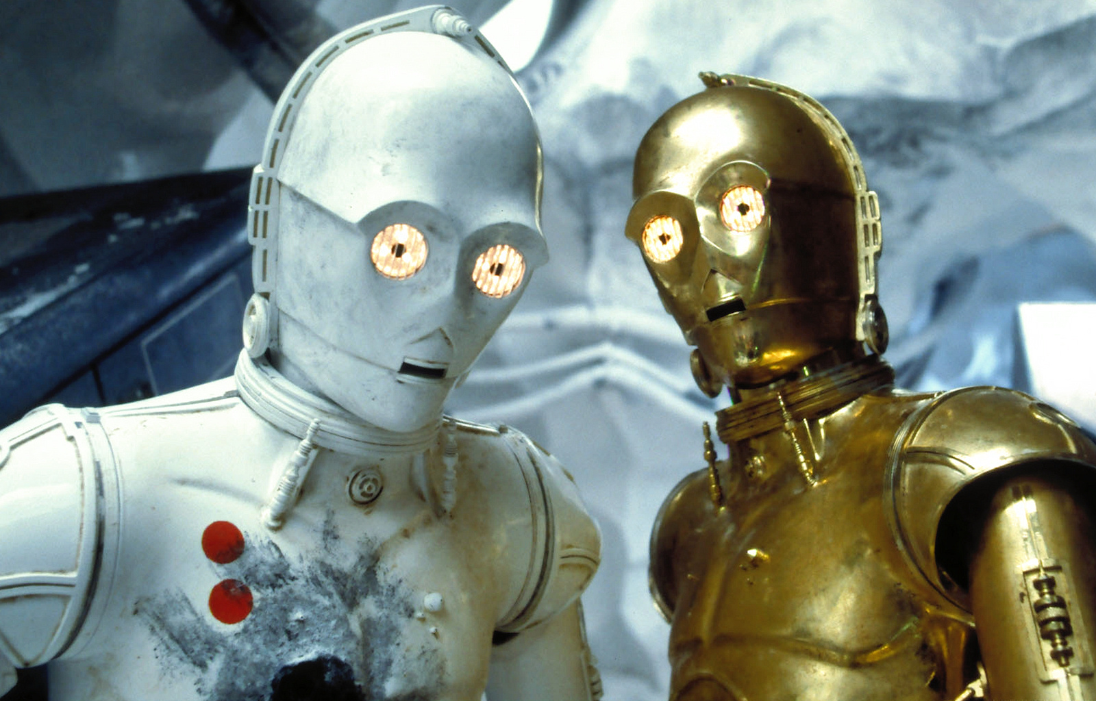3PO-series protocol droid.