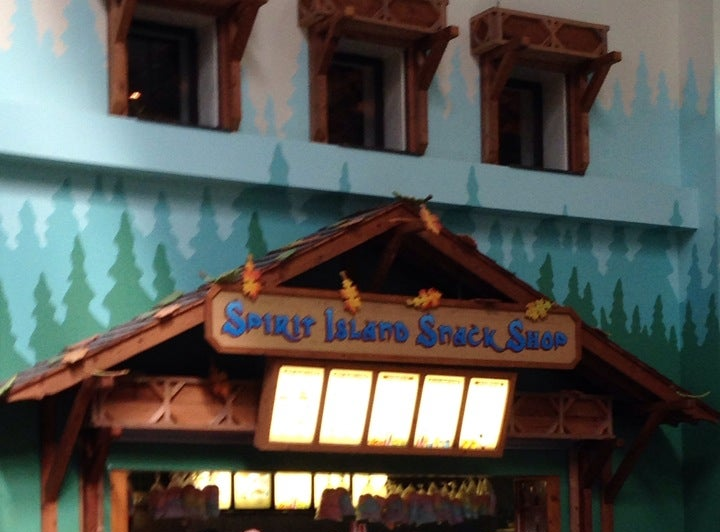 Buckets Incredible Craveables Great Wolf Lodge Wiki Fandom