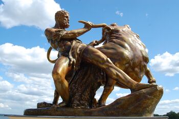 Hercules-cretan-bull.jpg