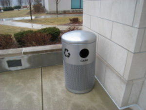 Fig. 1. Example of well-designed recycling bin