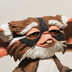 Gremlins-lenny-mogwai-figure-neca-toy-fair-2011 144x144