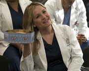 Arizona Robbins (Ex-femme et potentielle petite amie actuelle de Callie)(Mère de Sofia)