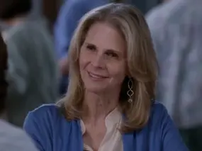 Helen Karev (Ex-femme de James) (Mère de Alex, Aaron et Amber)