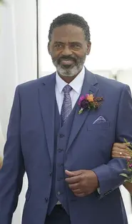 Bill Pierce (Ex-mari de Diane) (Père adoptif de Maggie)