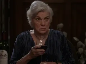 Carolyn Shepherd (Veuve de Mr. Shepherd) (Mère de Derek, Nancy, Liz, Kathleen et Amelia)