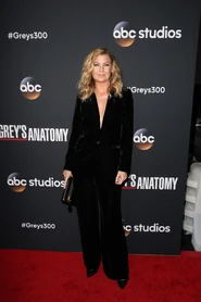 EllenPompeo300party.jpg (2.77 MB)