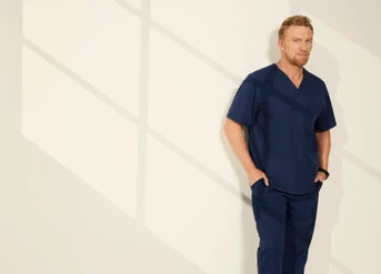 Kevin McKidd como Owen Hunt