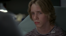 6x02AndyMichaelson