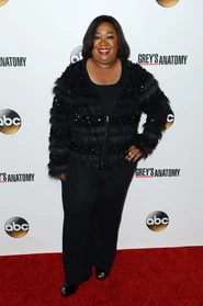 ShondaRhimes200Party.jpg (52 KB)