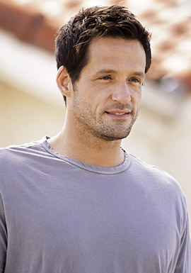 Josh Hopkins, Castle Wiki