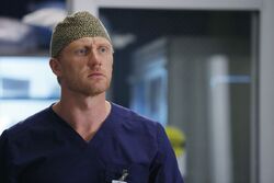 https://static.wikia.nocookie.net/greysanatomy/images/6/67/12x07-3.jpg/revision/latest/scale-to-width-down/250?cb=20151103015220