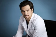 Giacomo Gianniotti como Andrew DeLuca