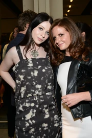 Natalie Krinsky (R) with actress Michelle Trachtenberg