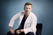 Kevin McKidd como Owen Hunt
