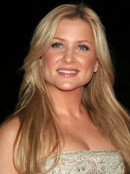 Jessica-capshaw-1