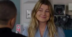 Staffel 17: Jackson verlässt Seattle nach Boston emotional. Meredith ist die einzige aus ihrer Assistenzzeit, die noch da ist. Beide schleichen sich aus dem Krankenhaus um den Willkommensgruß zu umgehen.
