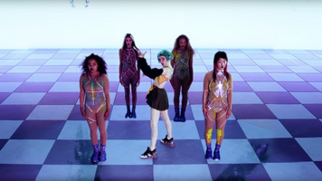 Grimes as Dark Matter in Shinigami Eyes, together with the rest of the AI girls