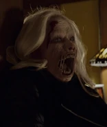 413-Scared Adalind.jpg (233 КБ)