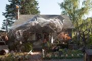 209-Monroe House-Halloween4