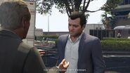 Solomon Richards propose à Michael De Santa de devenir producteur associé de Pétage de plomb à la fin de la mission dans GTA V.