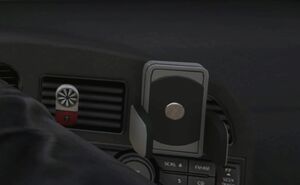 Accessories 2 GTAVe Interior Display.jpg (101 КБ) Аксессуарные детали — освежитель воздуха и фиксатор для телефона