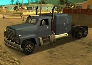 Tanker в PlayStation 2-версии Grand Theft Auto: San Andreas с двойными задними колёсами