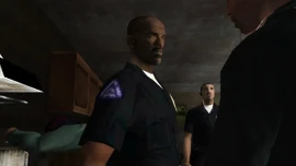 Тенпенни информирует Карла о вынужденно остановившемся поезде в миссии «Catalyst»