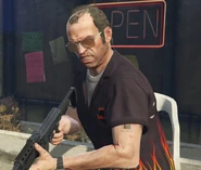 TrevorAssaultRifle.png (1,04 МБ) Тревор со штурмовой винтовкой