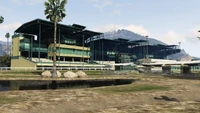 VinewoodRacetrack1-GTAV