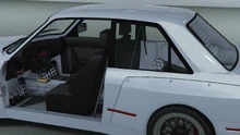 SentinelClassicWidebody-GTAOe-Dash-FlockedDash&StrippedInterior