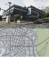 Le commissariat de Mission Row à Los Santos. La fourrière se trouve également à cet endroit.