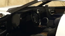 Coquette-GTAV-Inside
