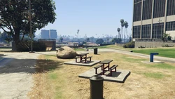 DeckerPark-GTAVe-Benches.png (3.59 MB) Benches in the park.