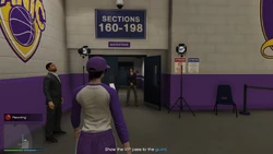 TheDugganRobbery-GTAOe-Finale-SS7.png (1.32 MB) Show the VIP pass to the guard.