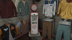 Retro Globe Oil gas pump found in a clothing store located in South Los Santos.