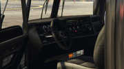 Pounder-GTAV-Inside
