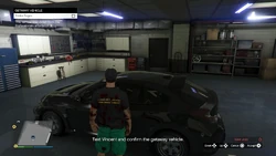 TheCluckinBellFarmRaid-GTAOee-HitAndRun-LocationB-SS14.jpg (519 KB) Select the getaway vehicle.