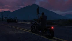 RomanceIsn'tDead-GTAO-SS8.png (1.61 MB) A Lost MC motorcyclist pursuing the players.